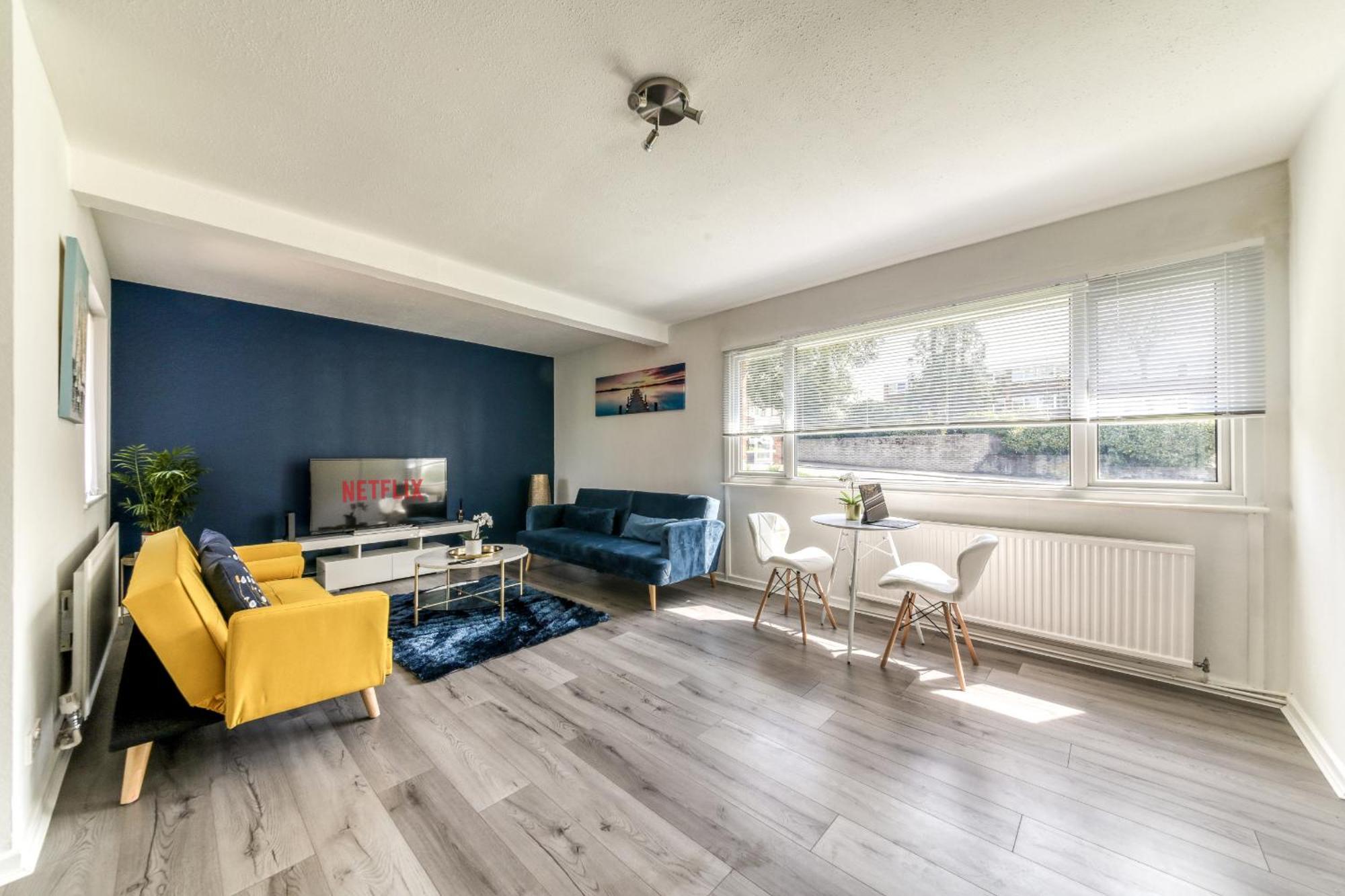 Contemporary 4 Bedroom Detached House With Parking And City Links Croydon Habitación foto